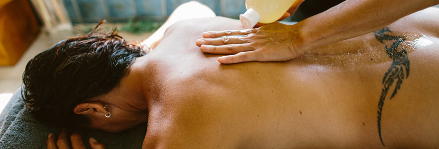 Massage naturiste body body